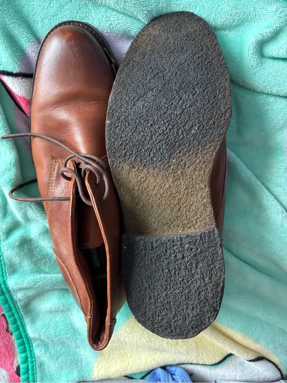 Johnston & Murphy Men's Chestnut Brown Leather Chukka Boots